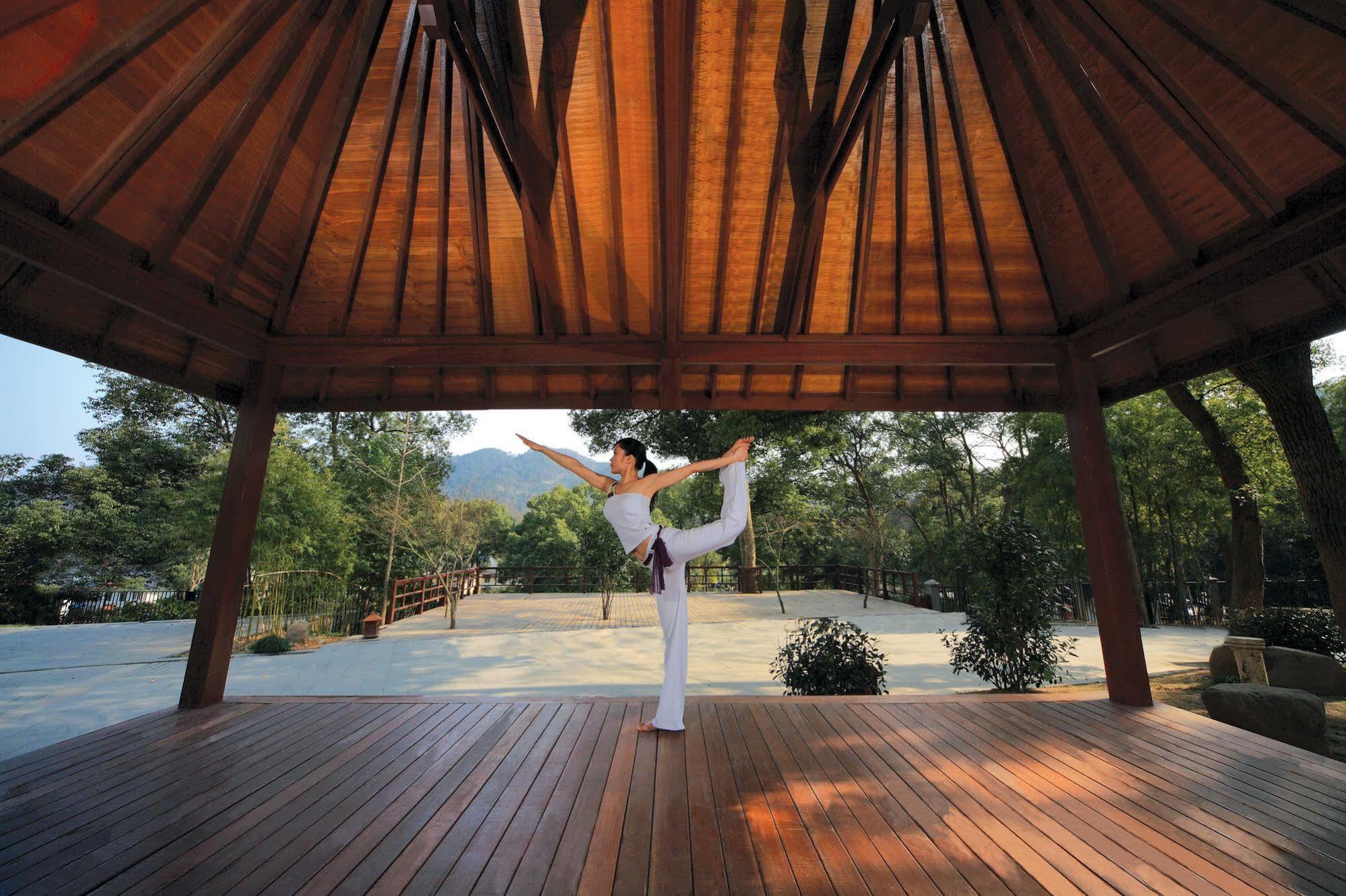 Landison Longjing Resort Hangzhou Exterior photo